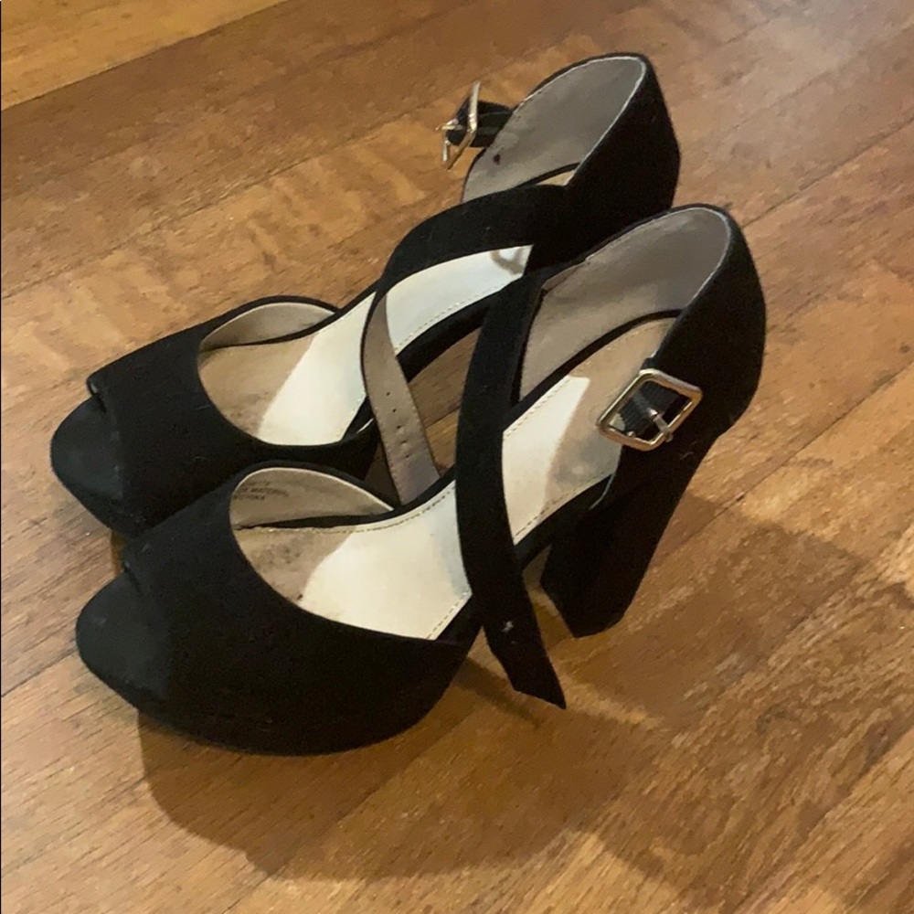 Velvet Chunky heels